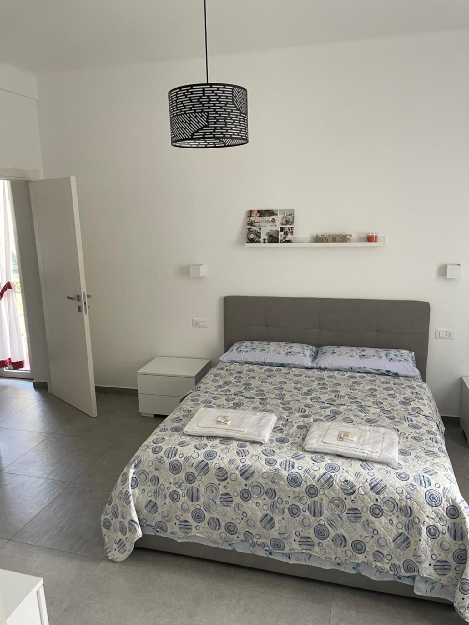 Deluxe Apartment Self Check In Parking Genova Eksteriør billede