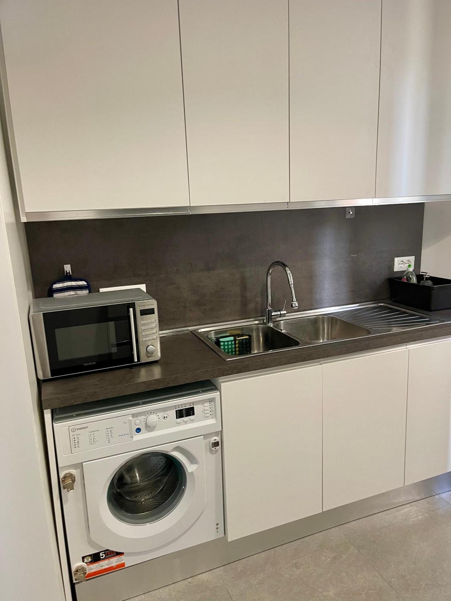 Deluxe Apartment Self Check In Parking Genova Eksteriør billede